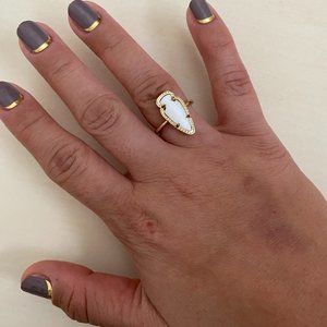 VINTAGE - Kendra Scott Skylen Ring in White Mother of Pearl